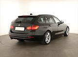 BMW Řada 3 (2014) 320 d xDrive, 4X4, Navi - náhled 4