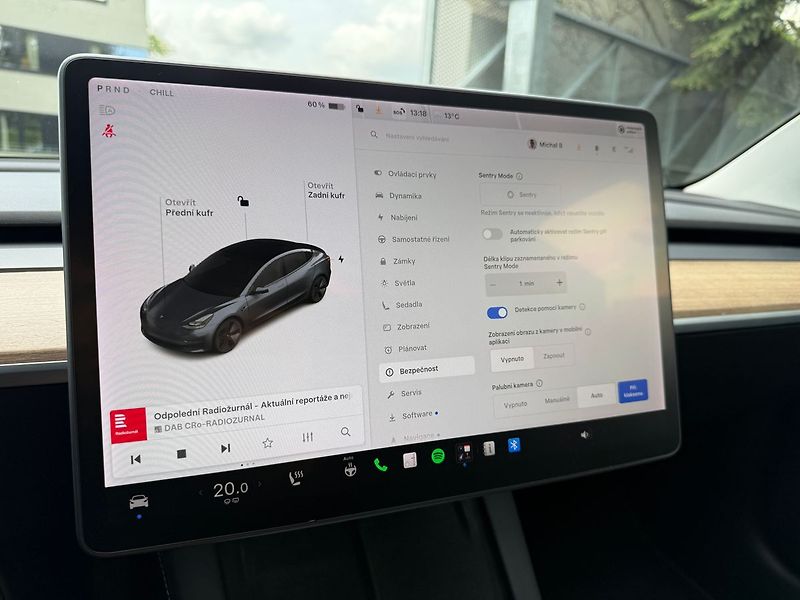 Tesla Model 3 Enhanced autopilot, k dispozic - fotka 22 z 38