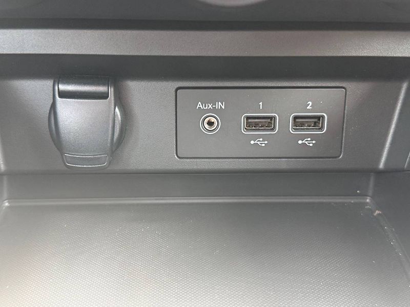 Renault Arkana (2022) 1.6 E-Tech 105 kW Intense - fotka 17 z 26
