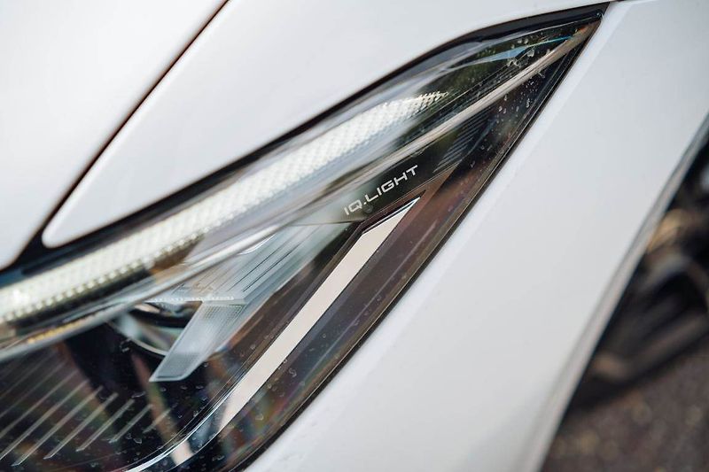Volkswagen Passat (2025) 2.0 TDI - fotka 8 z 31