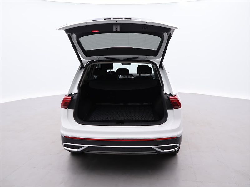 Volkswagen Tiguan Allspace 2,0 TDI - fotka 9 z 31