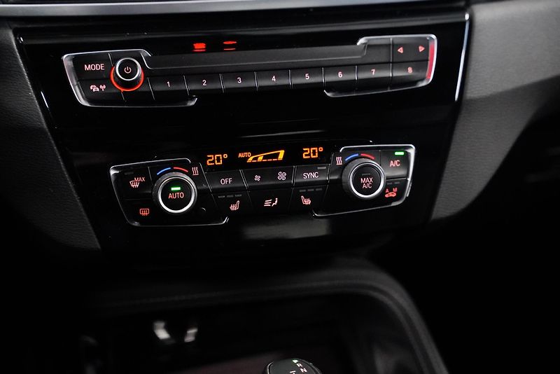 BMW X1 - fotka 25 z 30