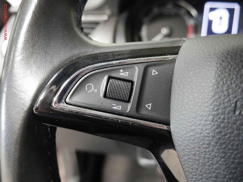 Škoda Rapid (2019) 1.0 TSi, ČR, Style - fotka 17 z 23