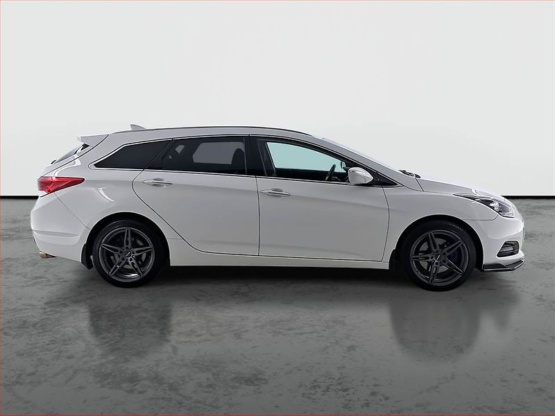 Hyundai i40 (2016) 1.7 CRDi, Navi, Tempomat - fotka 6 z 22