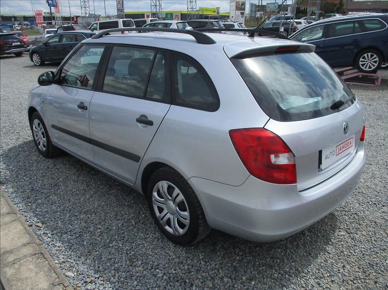 Škoda Fabia 1,2 i, klimatizace, tažné, - fotka 7 z 28