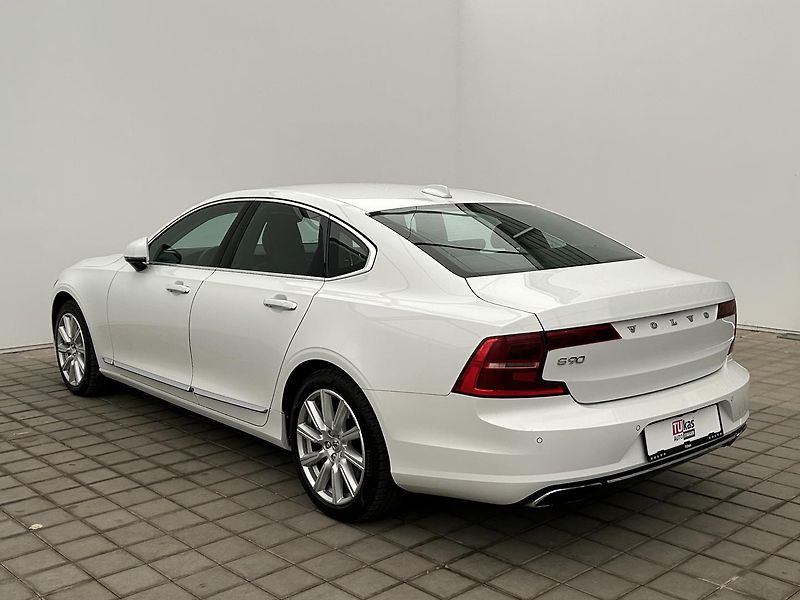 Volvo S90 2.0 T6 4x4 Inscription - fotka 7 z 30