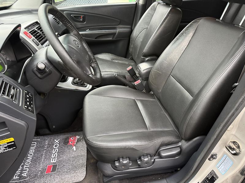 Hyundai Tucson 2,0CRDI - fotka 11 z 22