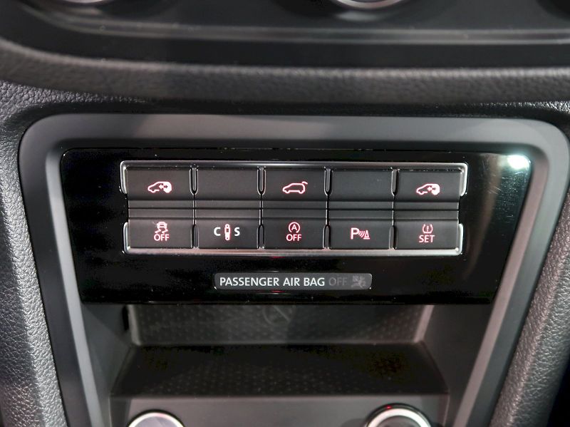 Volkswagen Sharan (2019) HIGHLINE 2.0TDI 4x4 DSG 7MÍST - fotka 32 z 45