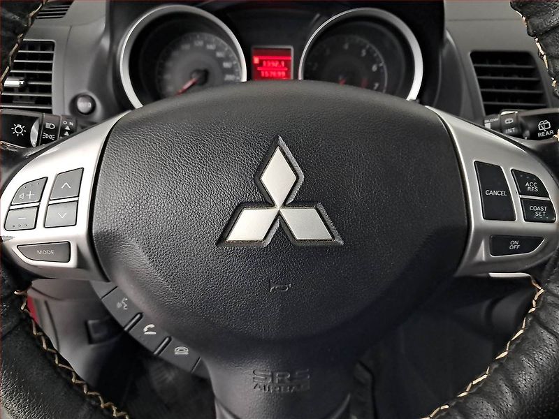 Mitsubishi Lancer (2009) 1.8 i, nová STK, zamluveno - fotka 16 z 17