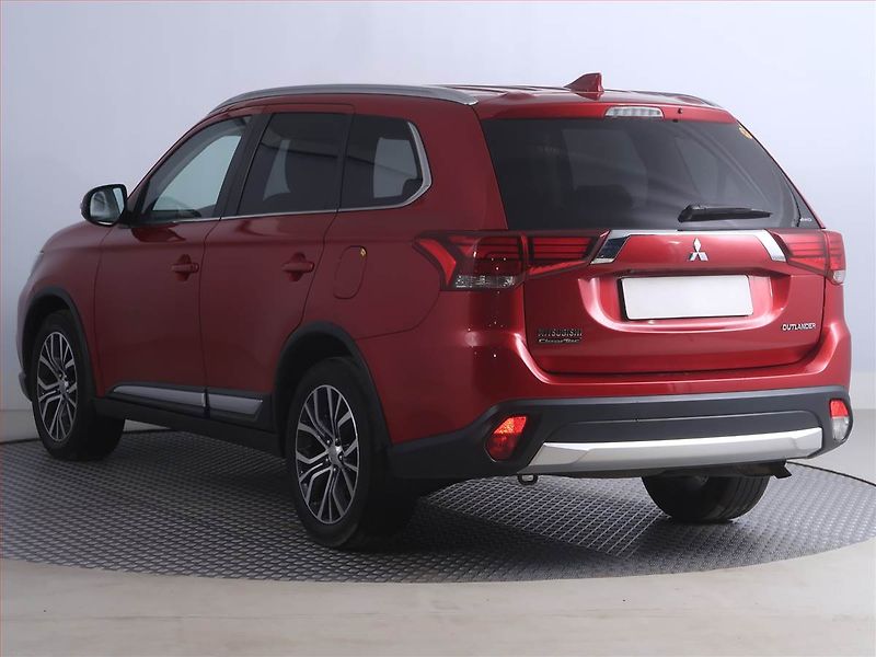 Mitsubishi Outlander (2019) Intense 2.0, LPG, 4X4 - fotka 4 z 22