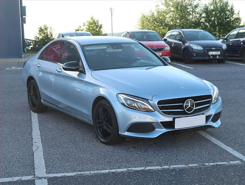 Mercedes-Benz Třídy C (2017) C 220 d 4MATIC , 4X4, Automat - fotografie inzerátu