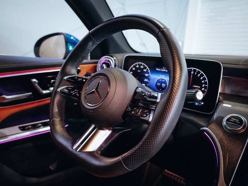 Mercedes-Benz GLC 300e 4Matic AMG - fotka 22 z 29