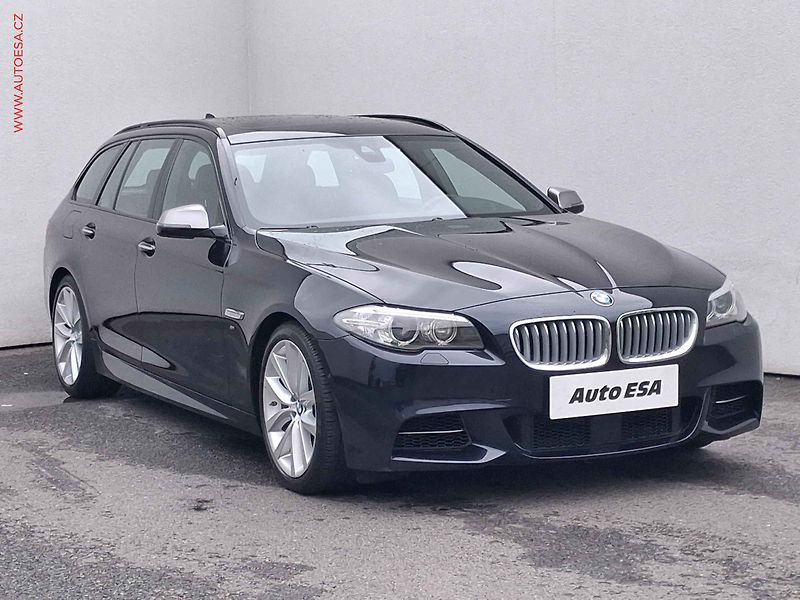 BMW Řada 5 (2015) 3.0 D M550d xDrive, AT, kůže - fotografie inzerátu