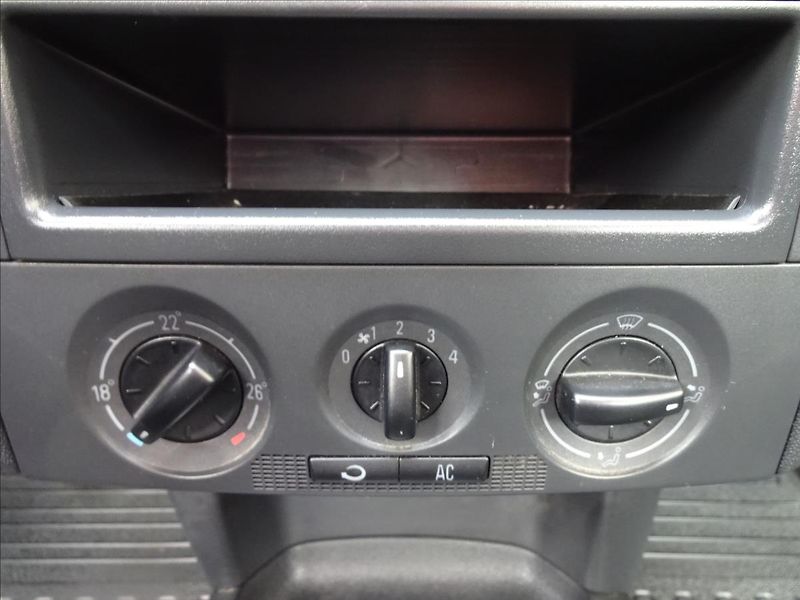 Škoda Fabia I 1,2i 47kW Combi - fotka 36 z 43