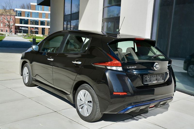 Nissan Leaf (2022) ELEKTRIC VISIA 1 MAJITEL - fotka 4 z 34