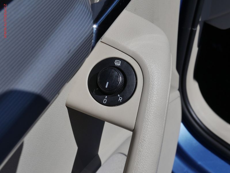 Škoda Octavia (2014) 1.2TSi, ČR, Elegance, autoAC - fotka 14 z 21