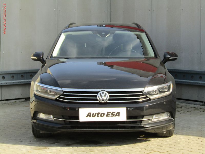 Volkswagen Passat (2016) 2.0TDi, Comfortline, LED - fotka 2 z 21