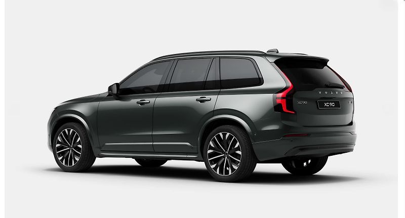 Volvo XC90 (2026) B5 AWD DARK PLUS AUT - fotka 2 z 14
