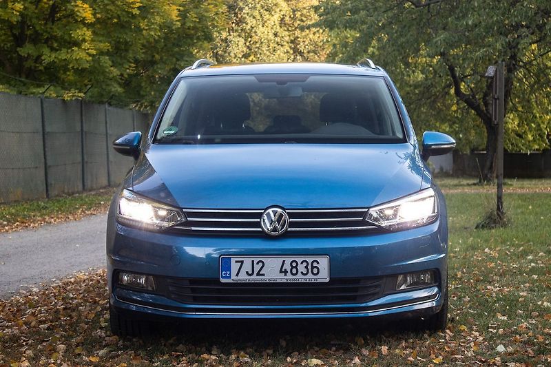 Volkswagen Touran 2.0 TDI, 110kW - fotka 2 z 45
