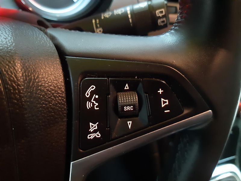 Opel Insignia 2.0 CDTI COMBI COSMO NAVI      - fotka 16 z 28