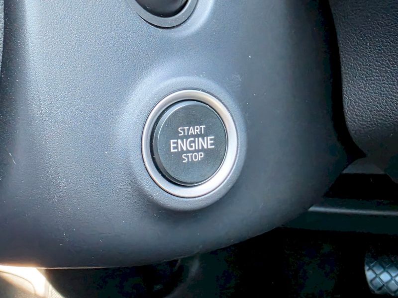 Škoda Kamiq (2025) 1,0TSI 85KW SELECTION - fotka 19 z 29