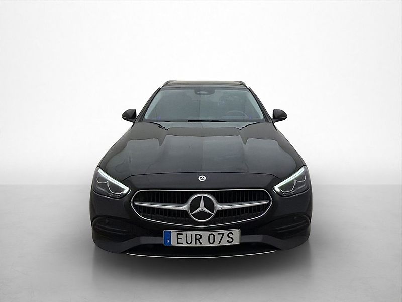 Mercedes-Benz Třídy C 300e Kamera Tažné - fotka 2 z 35
