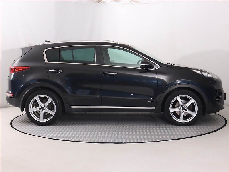 Kia Sportage (2017) GT Line 2.0 CRDi, 4X4 - fotka 6 z 19