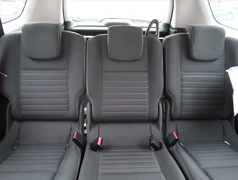 Renault Grand Scénic (2015) Limited 1.5 dCi, Serv.kniha - fotka 10 z 21