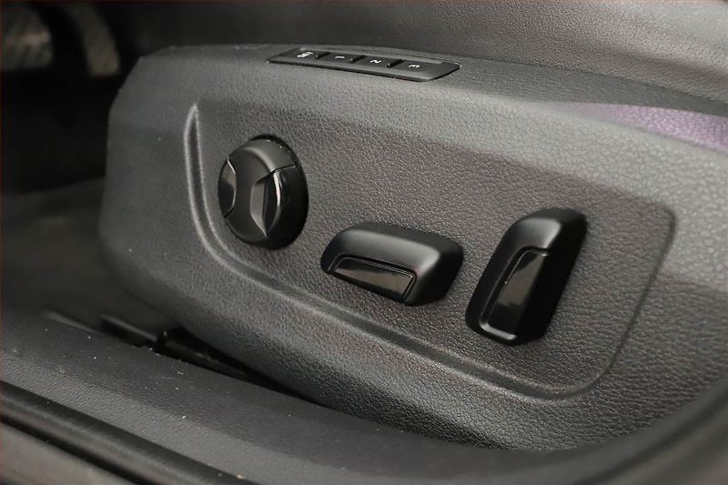 Škoda Superb (2017) 2.0 TDI, Automat, Kůže, Navi - fotka 11 z 21