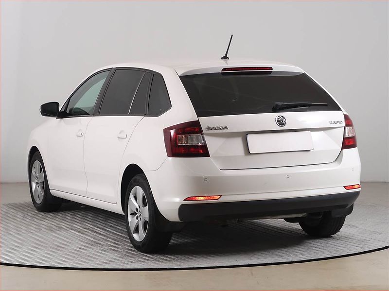 Škoda Rapid (2018) Spaceback 1.0 TSI, Tempomat - fotka 4 z 15