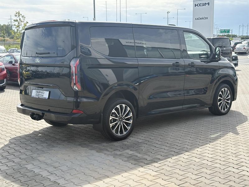 Ford Tourneo Custom (2025) Titanium X L1, Tourneo, 2.0 Ec - fotka 5 z 19