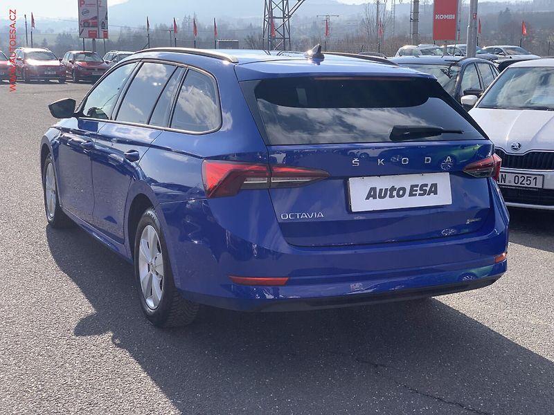 Škoda Octavia (2020) 2.0 TDi, LED, navi - fotka 4 z 21