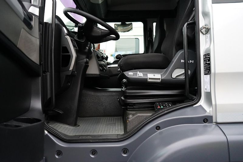 MAN TGS (2010) 35.360 / 8 X 4 / E 5 / SKRZYNI - fotka 24 z 51