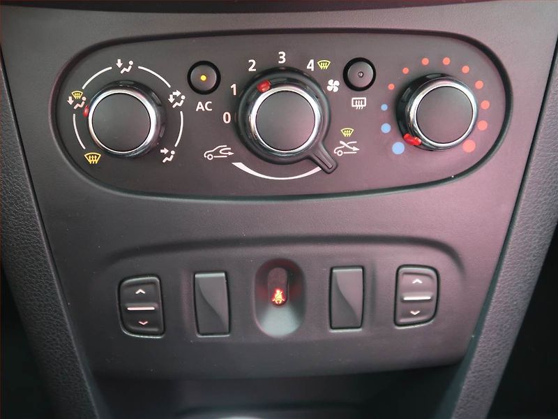 Dacia Logan (2013) 1.2 16V, Serv.kniha - fotka 14 z 14