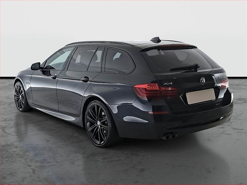 BMW Řada 5 (2017) M Sport 530d xDrive, 4X4 - fotka 4 z 20