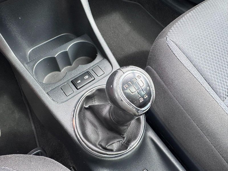 Škoda Roomster (2012) SCOUT 1,6 TDI 66 KW BELGIE STK - fotka 31 z 50