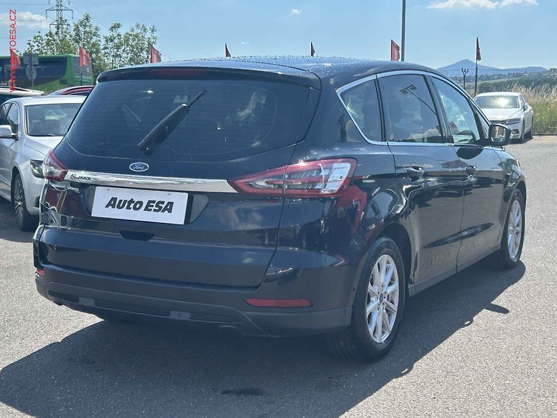 Ford S-MAX (2015) 2.0, ČR - fotka 4 z 20