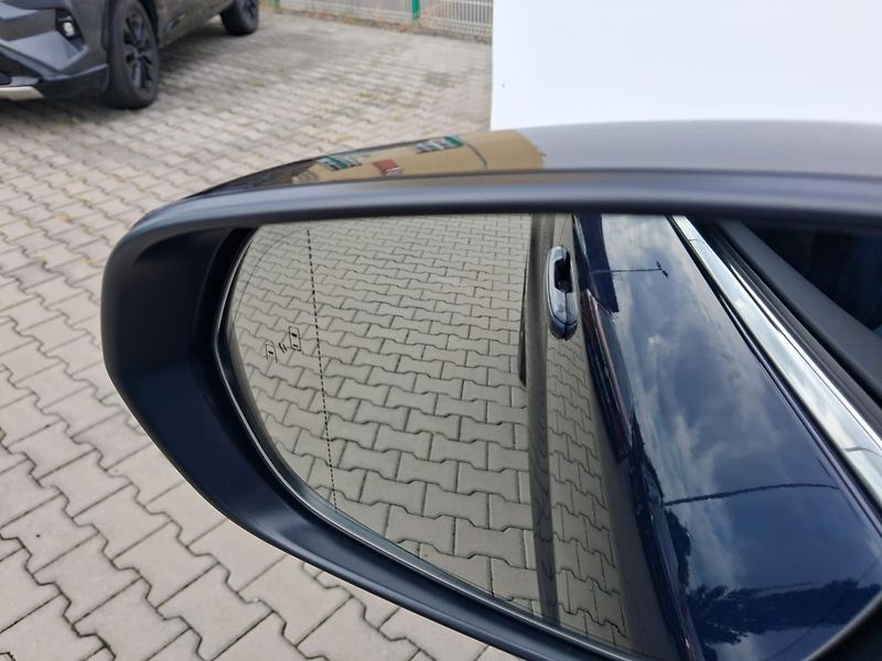 Lexus RX 350h 2,5 HSD e-CVT Luxury 4×4 E-FOU - fotka 27 z 27