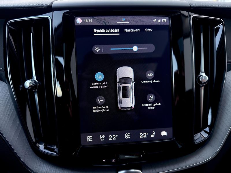 Volvo XC60 T8 AWD RECH.*ULTRA DARK + kola - fotka 45 z 62