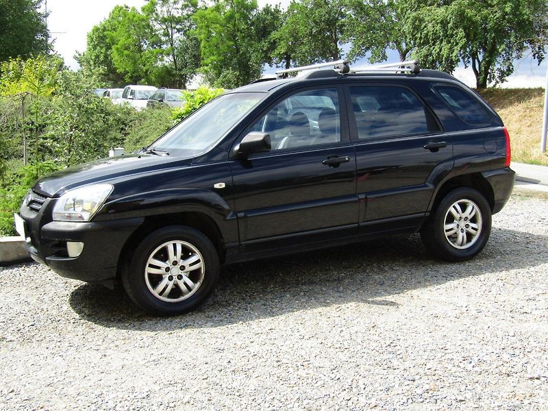 Kia Sportage (2005) 2.0 CRDI 83kW - fotka 2 z 35
