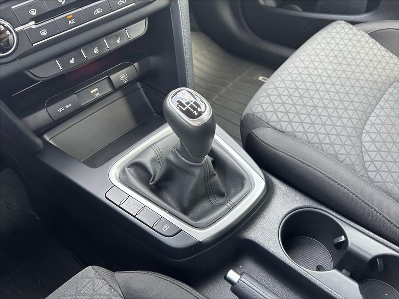 Kia Ceed 1,0 TGDi SPIN ZÁRUKA CARPLAY - fotka 27 z 36