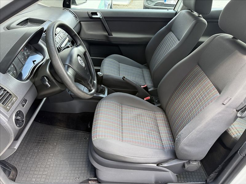 Volkswagen Polo 1,2 i klima,2x kola,nová STK - fotka 11 z 24