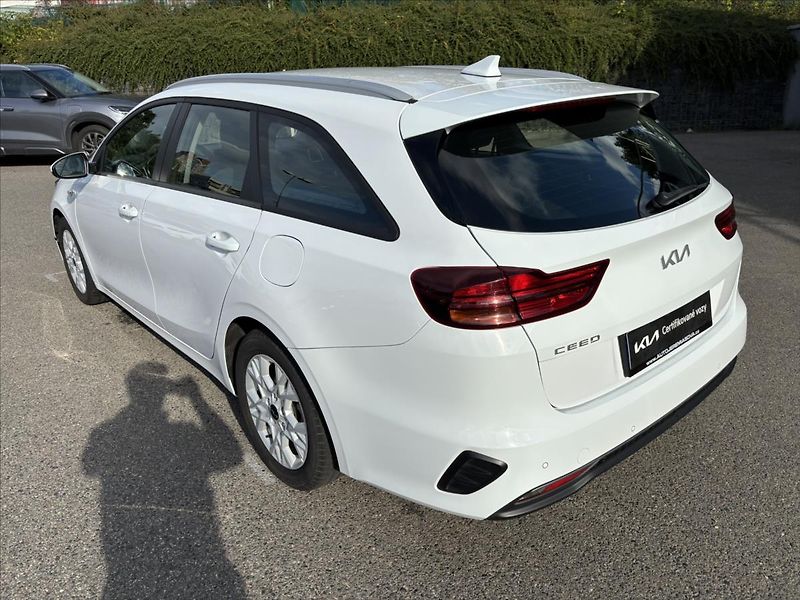 Kia Ceed 1,5 TGDi 118kW AT Spin ZÁRUKA - fotka 3 z 39