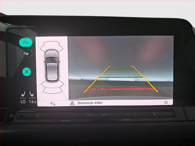 Volkswagen Golf (2024) 2.0 TDI GTD - fotka 17 z 21