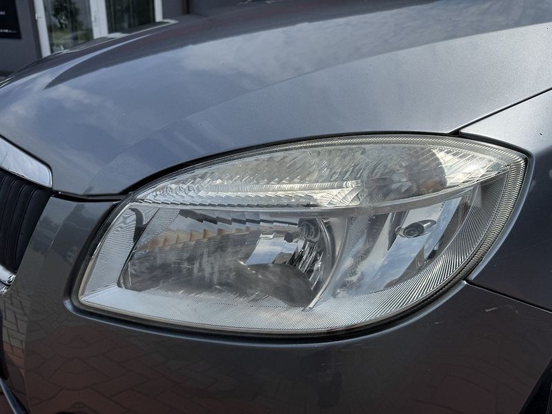 Škoda Roomster (2009) 1.4i 16V Style Digi Klima - fotka 35 z 49