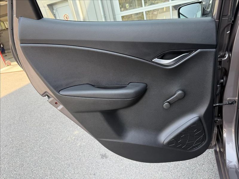 Hyundai ix20 1,4 i  Trikolor Essential - fotka 10 z 28