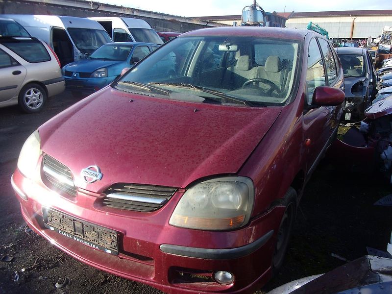 Nissan Almera Tino (2000) VOLAT 602 696115 - fotka 2 z 7