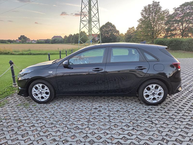 Kia Ceed (2022) 1.0 T-GDI 74 kW Spin,CZ,DPH - fotka 5 z 26