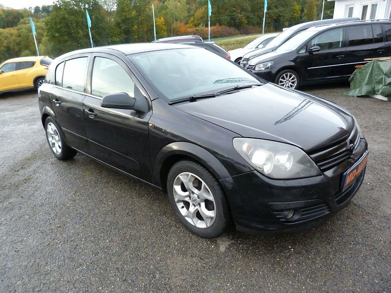 Opel Astra 1,7 CDTI - fotka 3 z 15