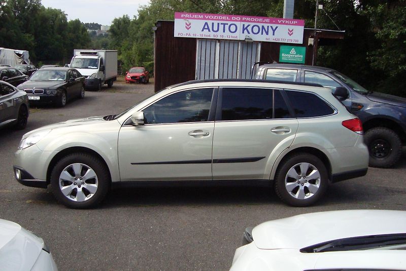 Subaru Outback (2011) 2.0 D,AWD,ČR, 2.Maj.Servis.Kn. - fotka 4 z 76